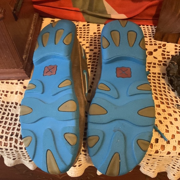 Twisted X deck shoes - Picture 3 of 5